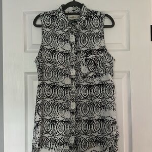 Abercrombie & Fitch Sleeveless Button Blouse